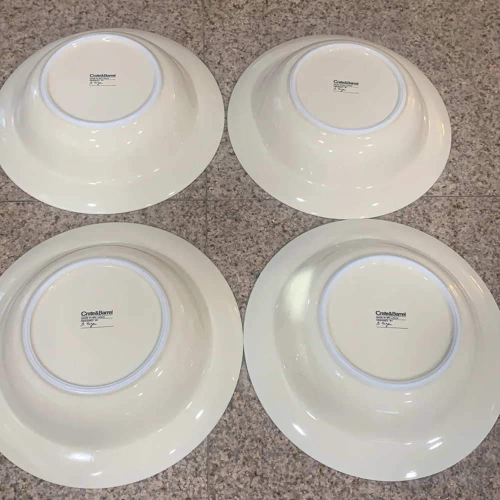 4 Crate & Barrel Margo Bowls -cream color